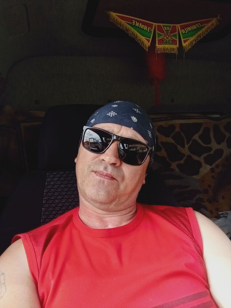  28327698  , 48 ,    