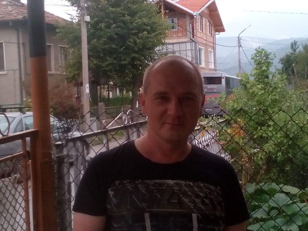  Velingrad,   , 48 ,   