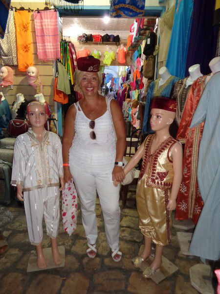  5759738  Natalia, 61 ,    -