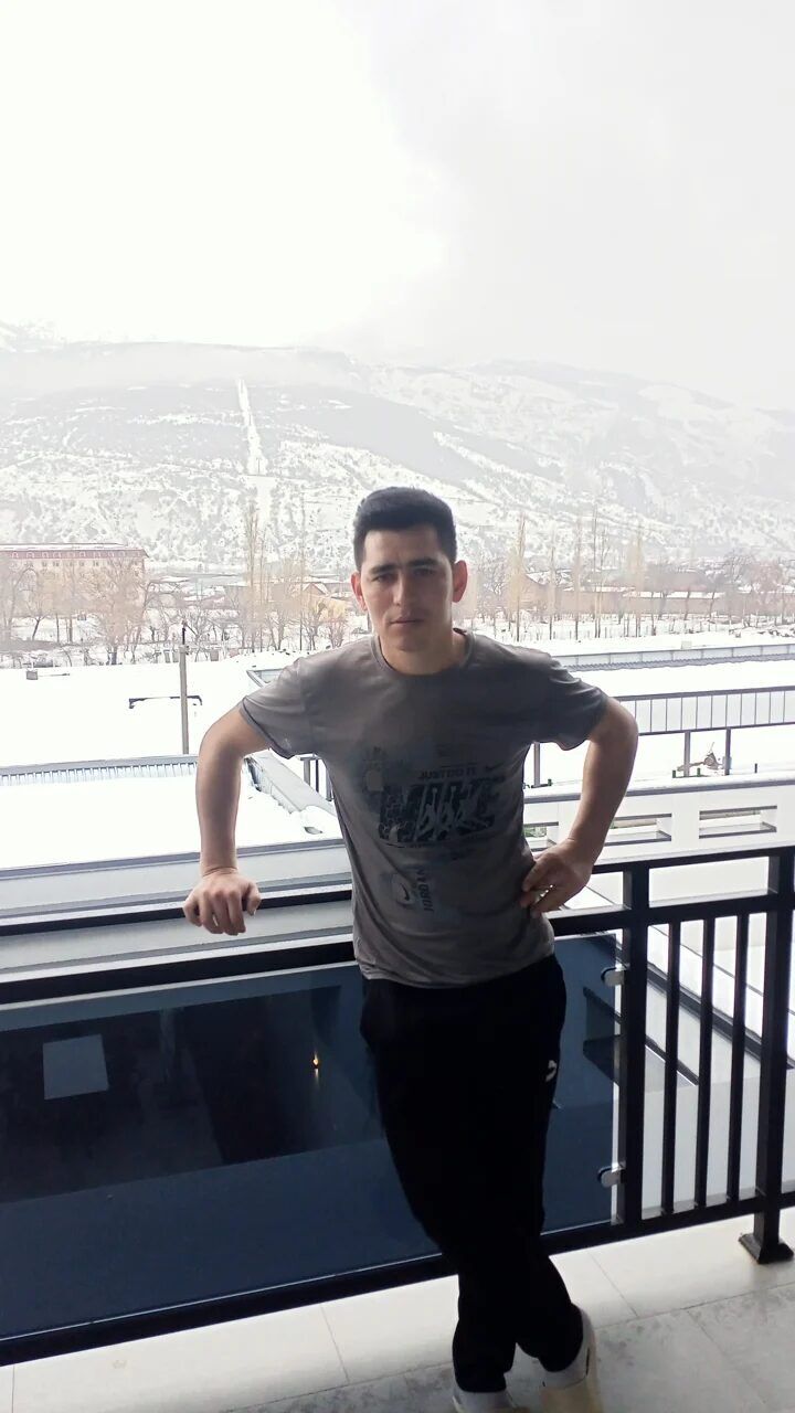  48068908  Samir, 34 ,    