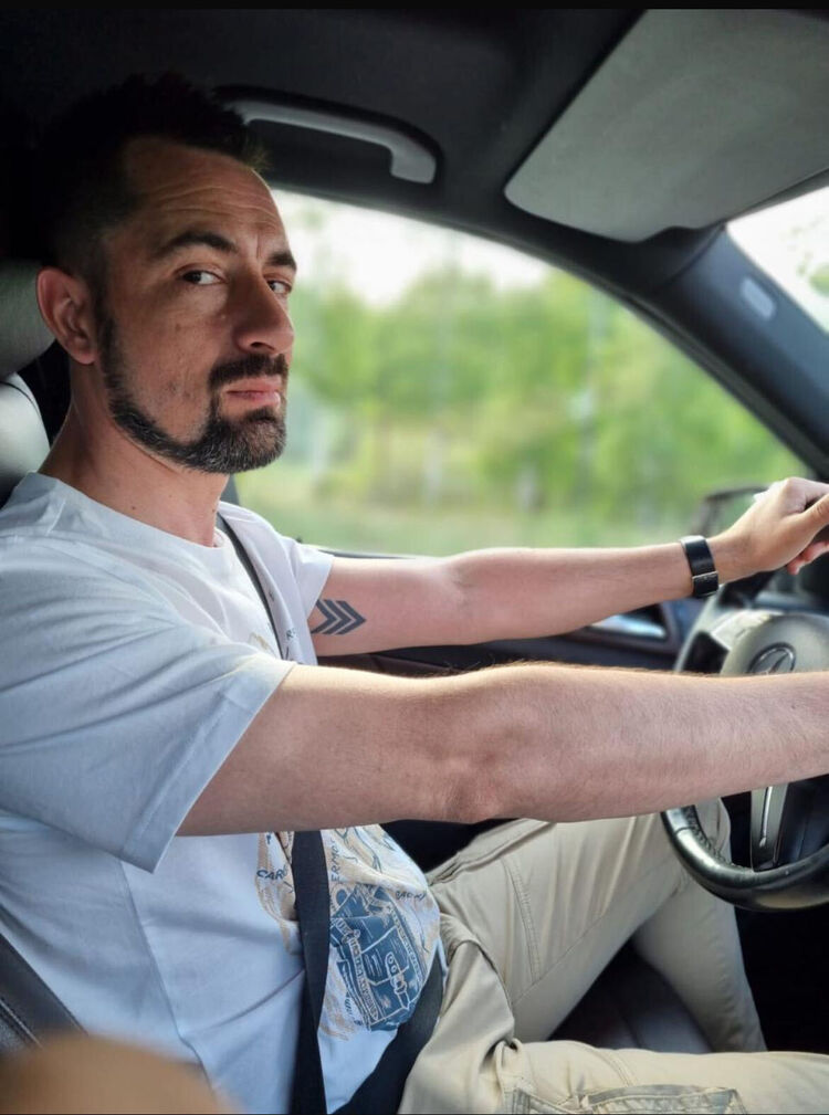  54668878  , 46 ,    -