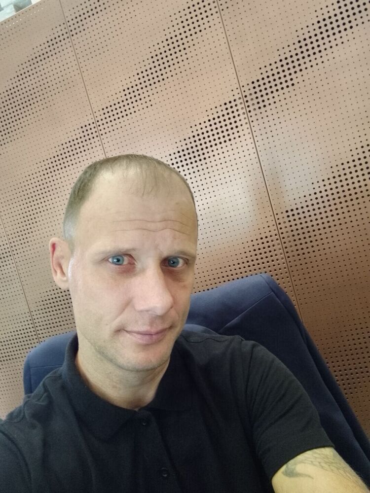 36904868  , 44 ,    