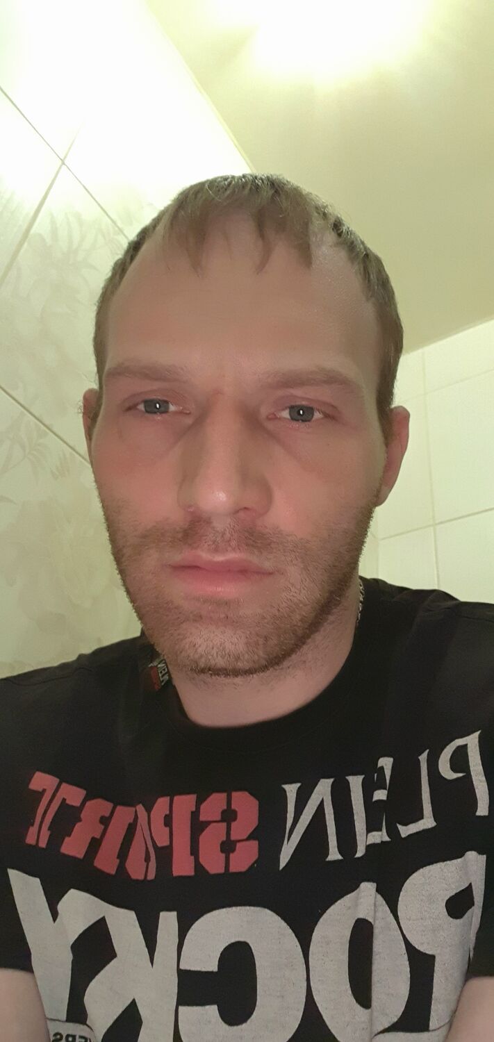  22735918  , 35 ,    