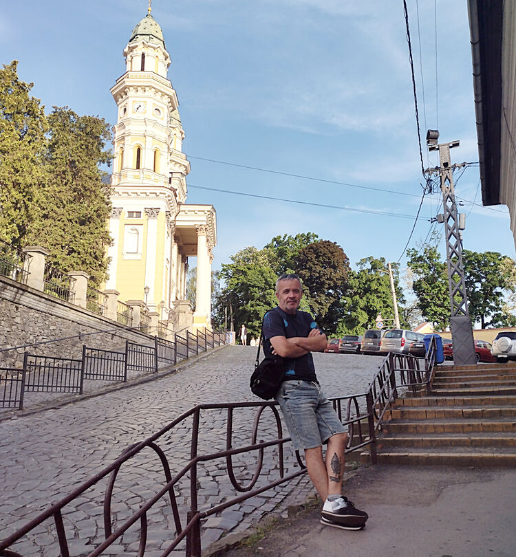  51694798  Oleg, 55 ,    