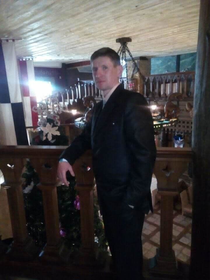  18425818  , 47 ,    
