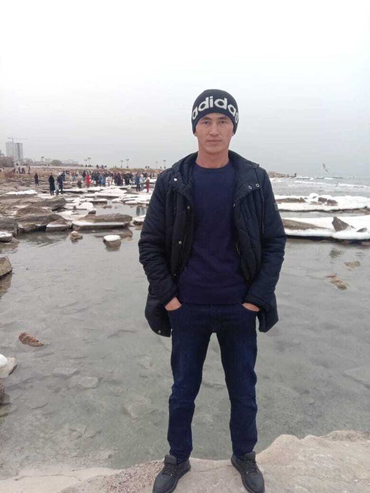  ,   Nurik, 27 ,   ,   