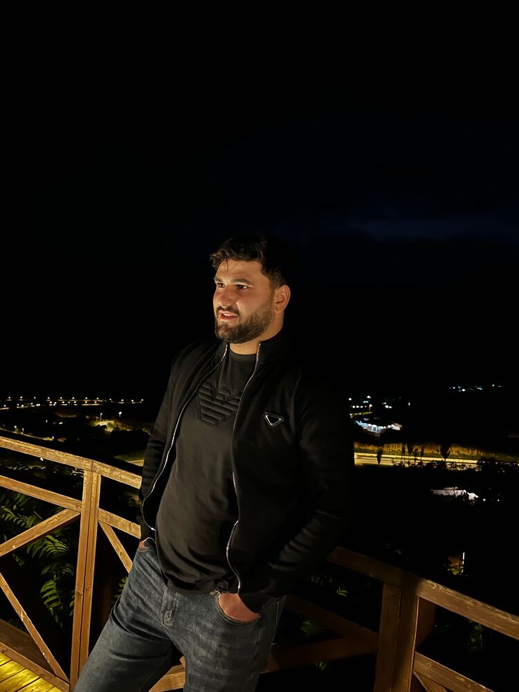  ,   Ruslan, 25 ,   ,   