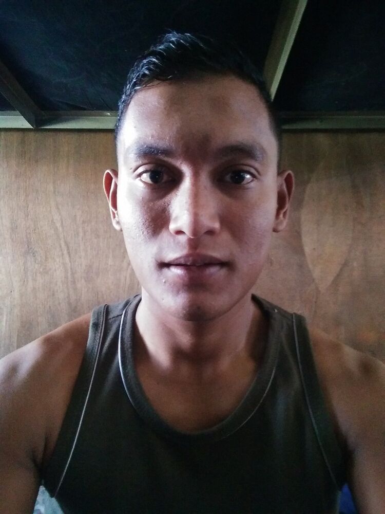  Sidoarjo,   Chairul, 28 ,   ,   , c 