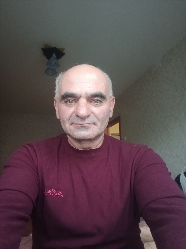  38578588  , 54 ,    