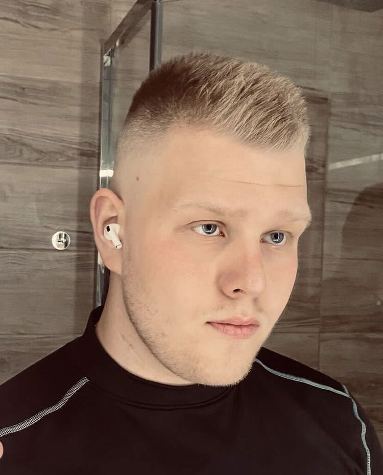 ���� 36750098 ����� Val, 25 ���, ���� ���������� � �����-����������