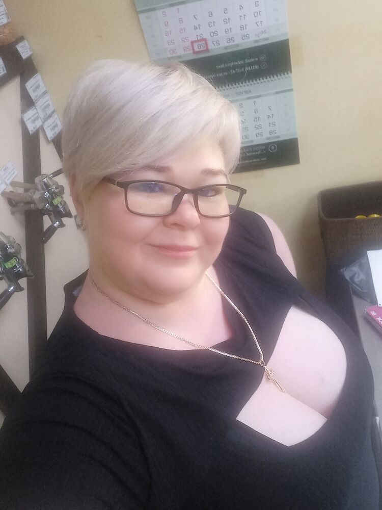  43857768  Ekaterina, 34 ,     