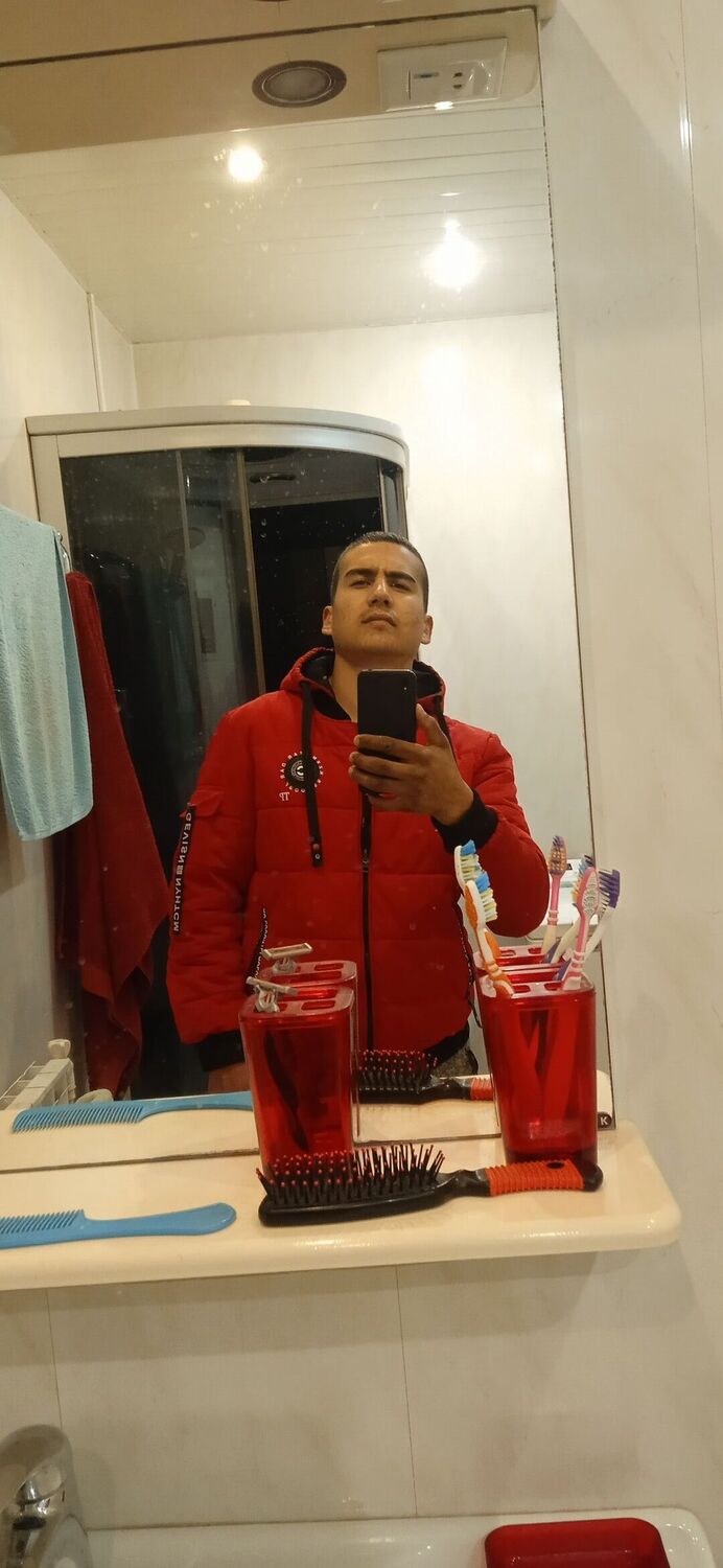  31707348  , 25 ,    