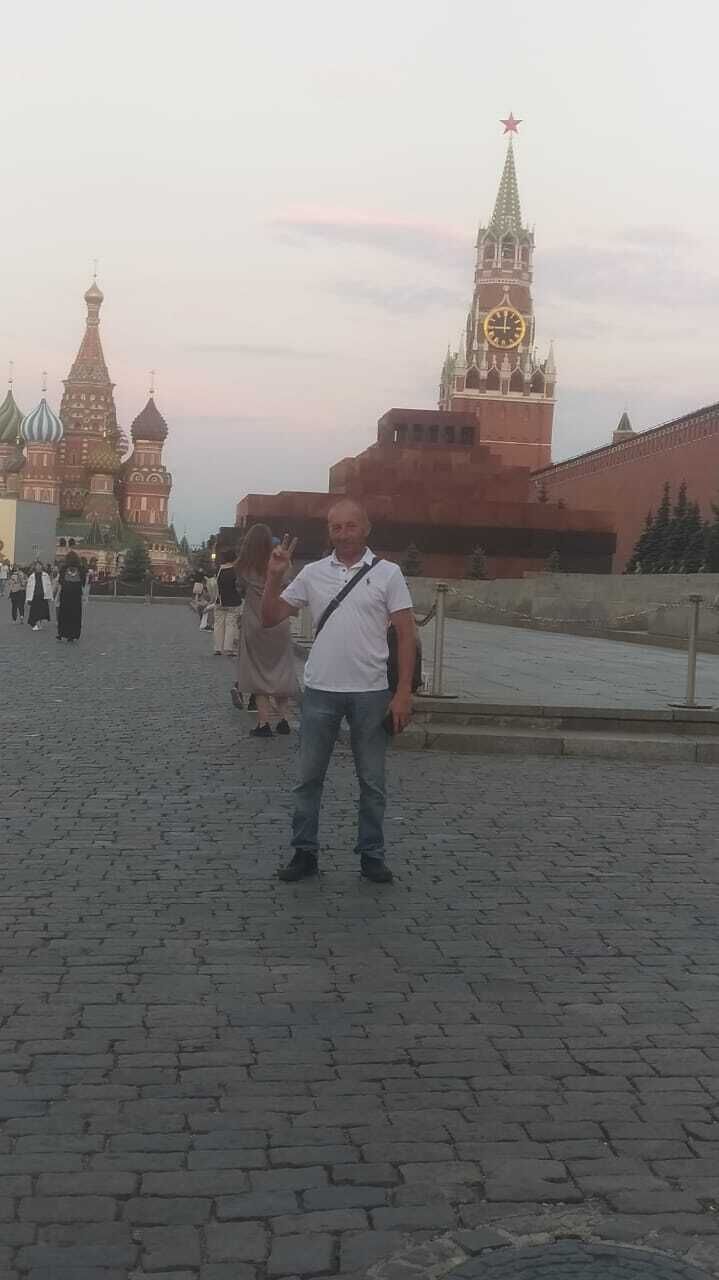  31076878  Aleksandr, 44 ,    
