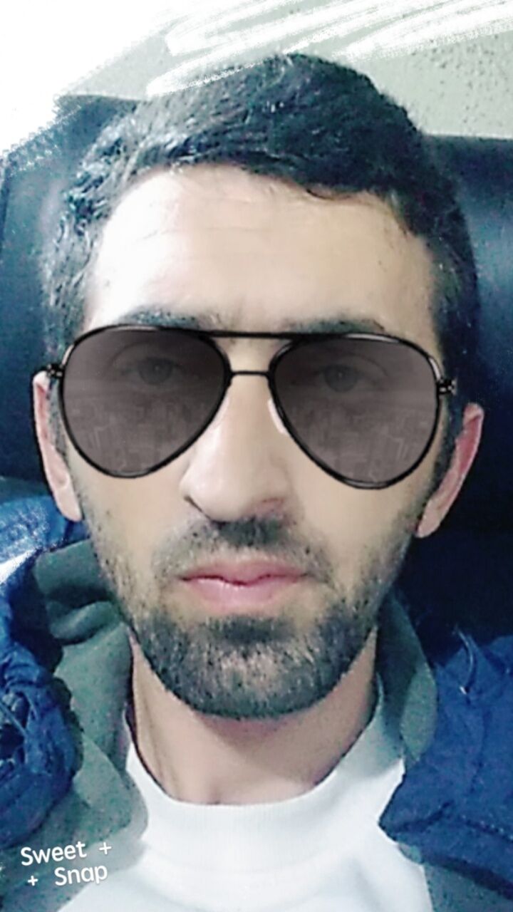  24588338  Andro, 37 ,    