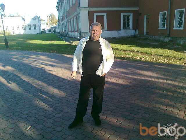  1313298  Aleks, 54 ,    
