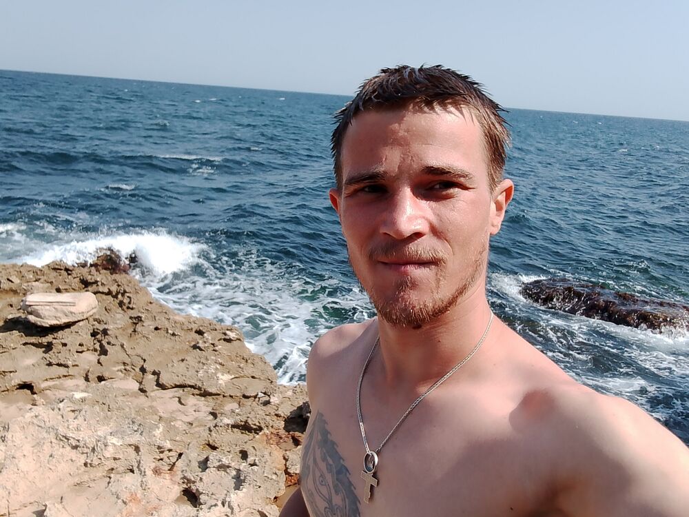  ,   Vladimir, 28 ,   ,   