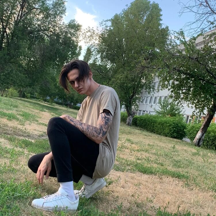  -,   Roman, 23 ,   ,   