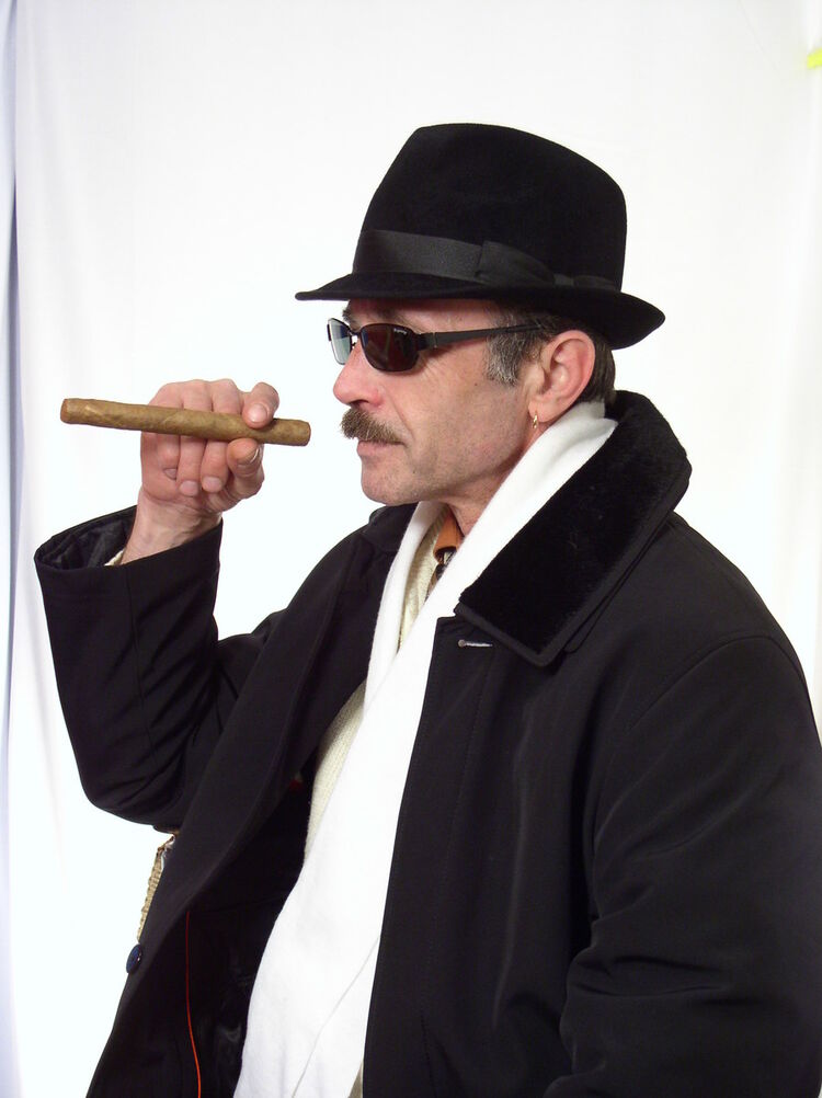  4329818  Vladimir, 63 ,    
