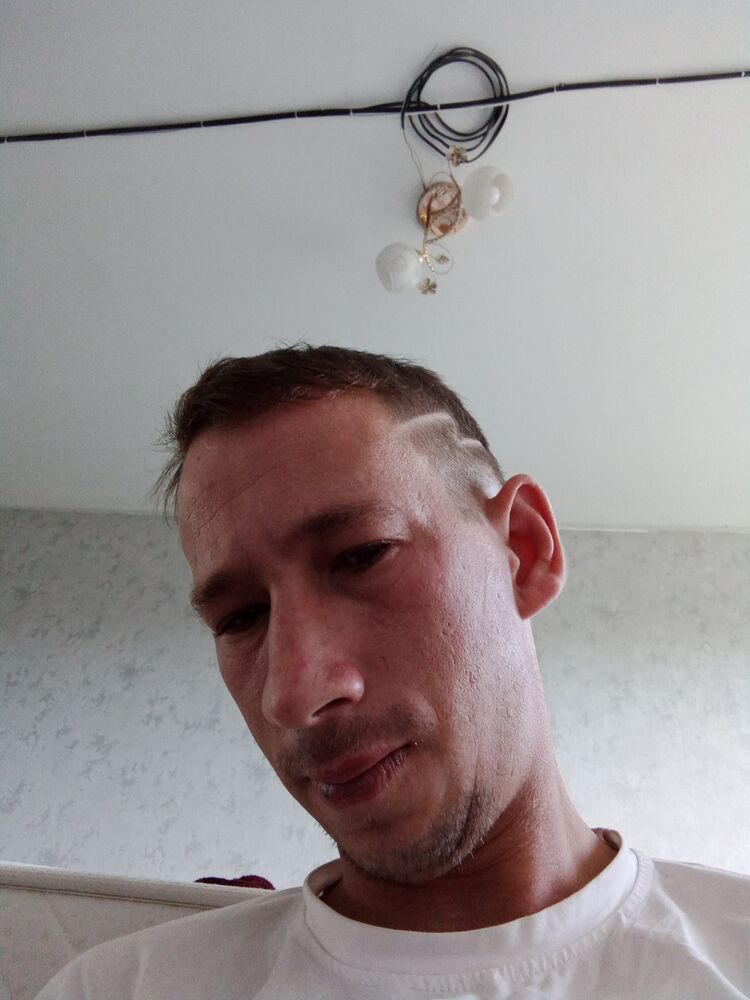  52813688  , 28 ,    