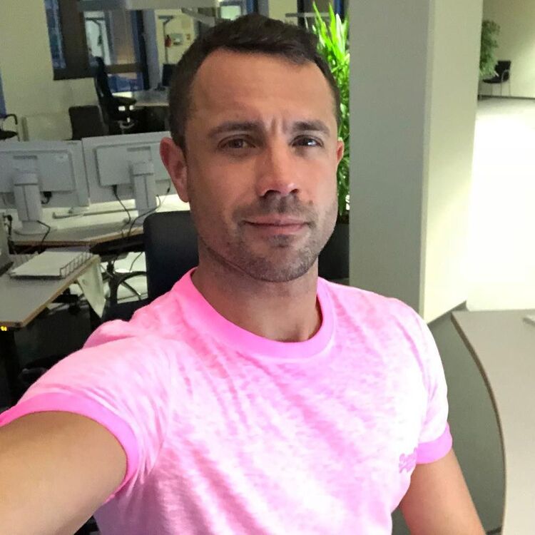  46894128  Igor, 36 ,    