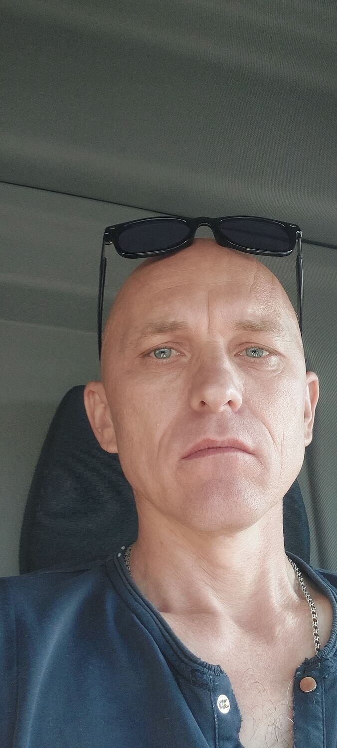  53048858  , 41 ,    