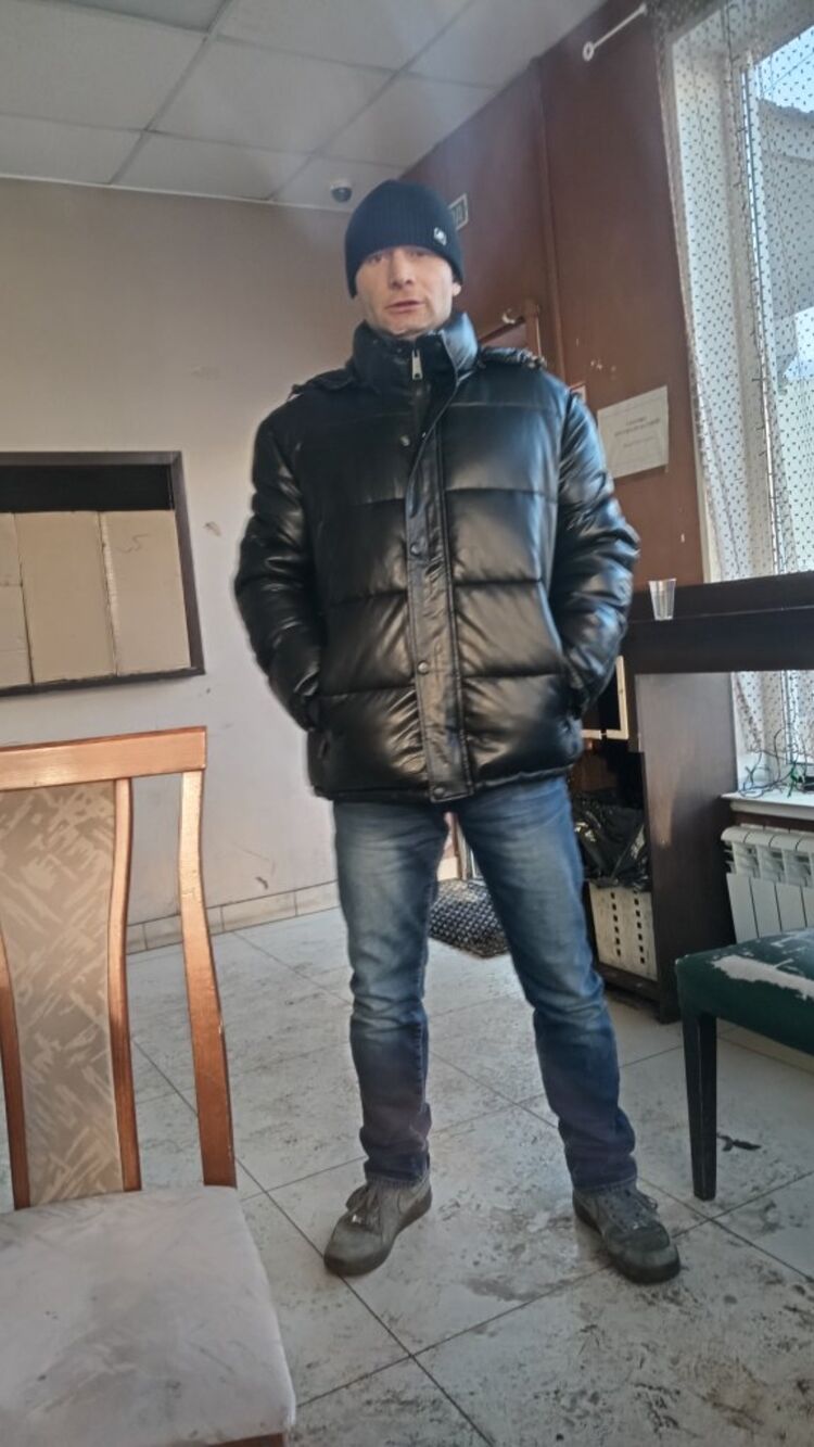  49969898  , 39 ,    