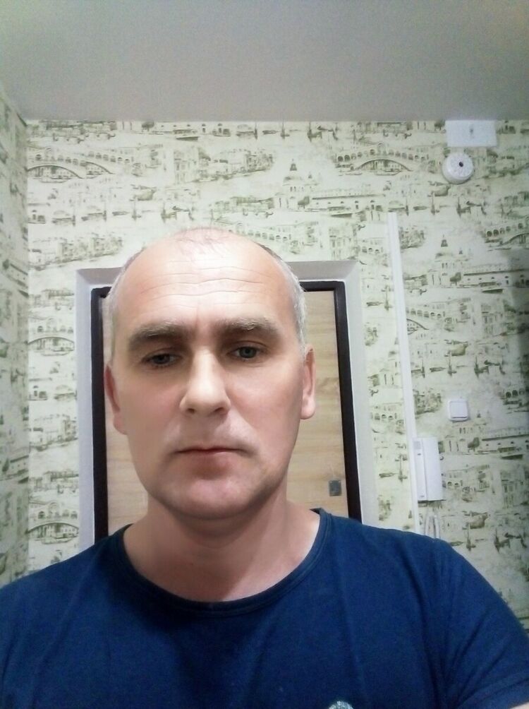  21256858  , 42 ,    