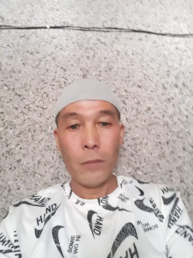  42968368  Rustambek, 52 ,    