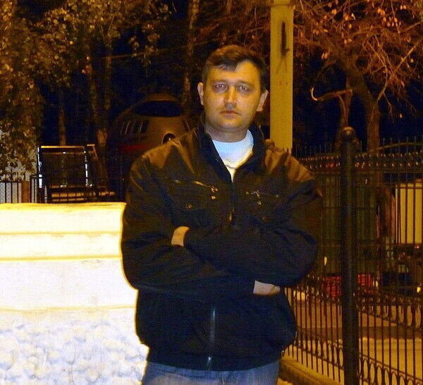  54685798  VIKTOR, 44 ,    