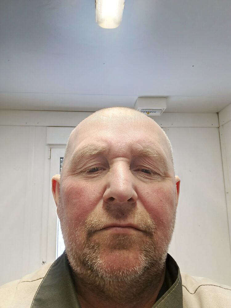  51044788  Valentin, 58 ,    