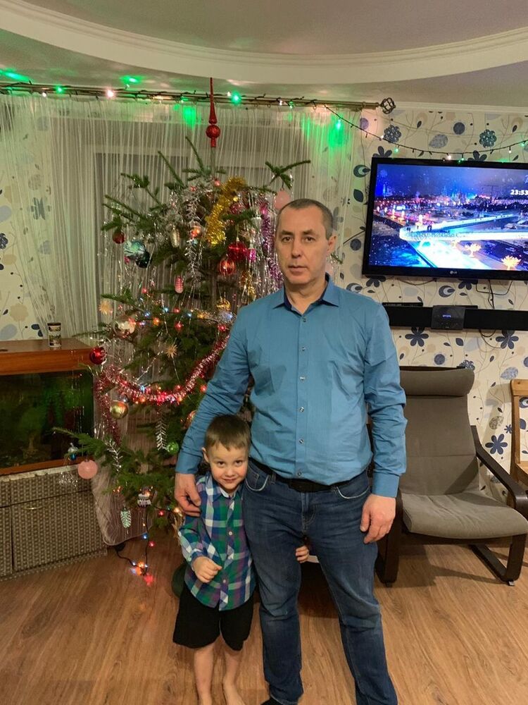  ,   Max, 47 ,   