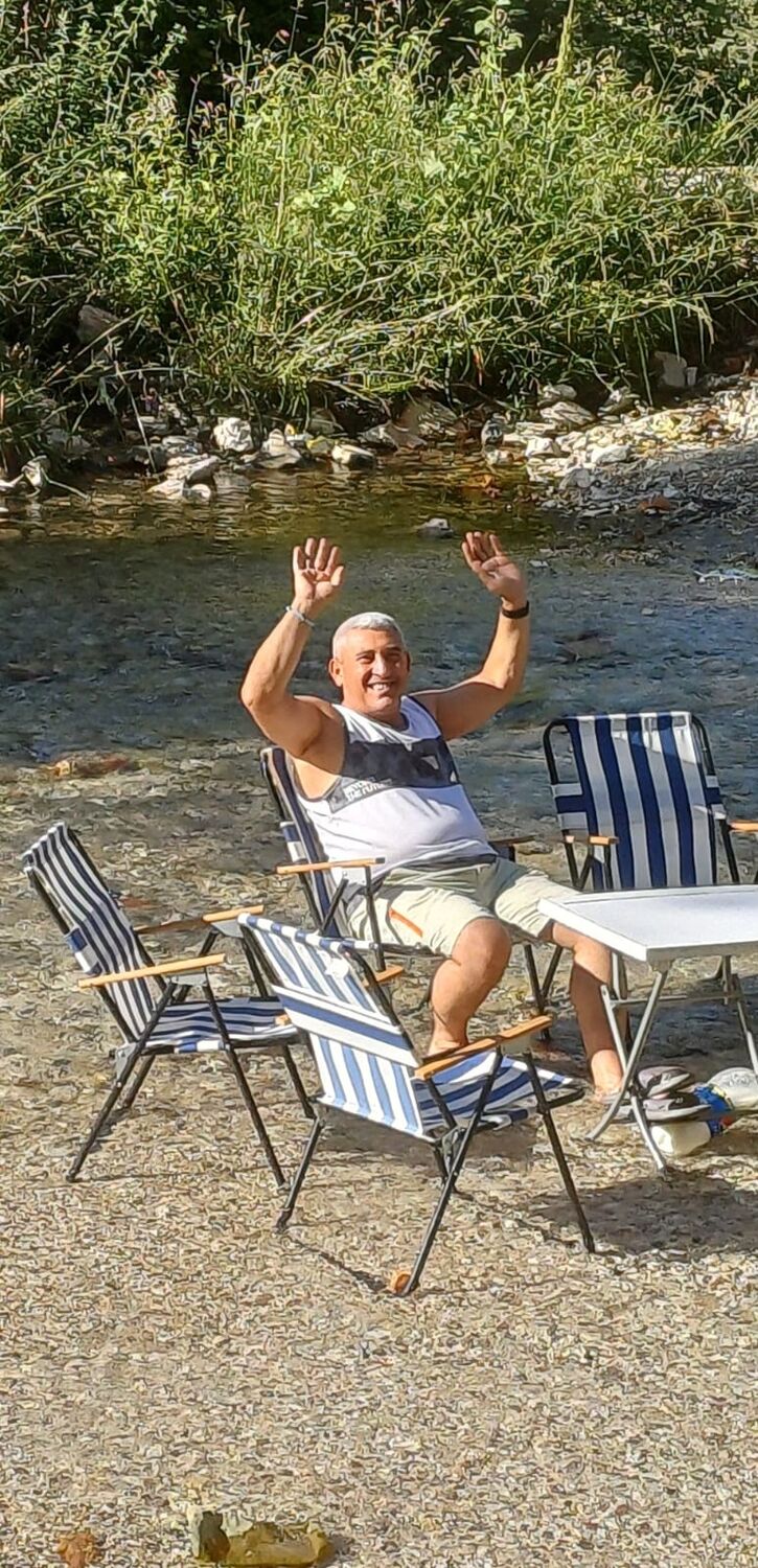  40150778  Tuncay, 57 ,    