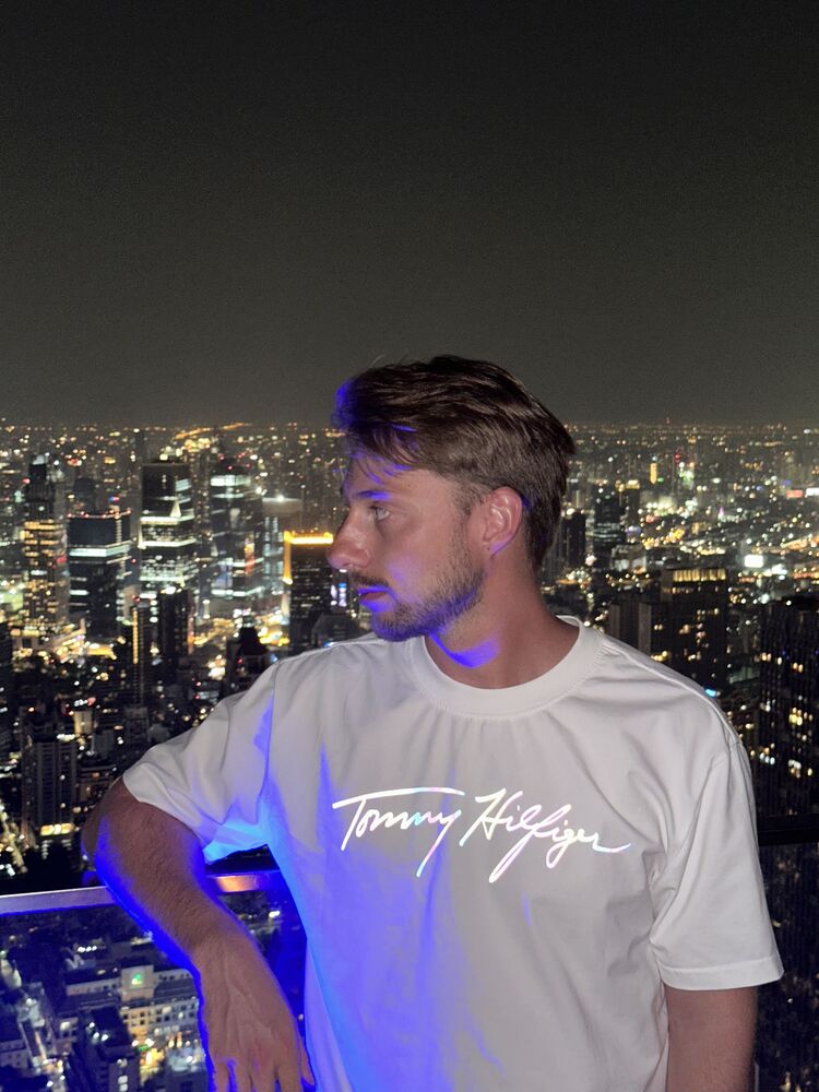  49708628  , 27 ,    --