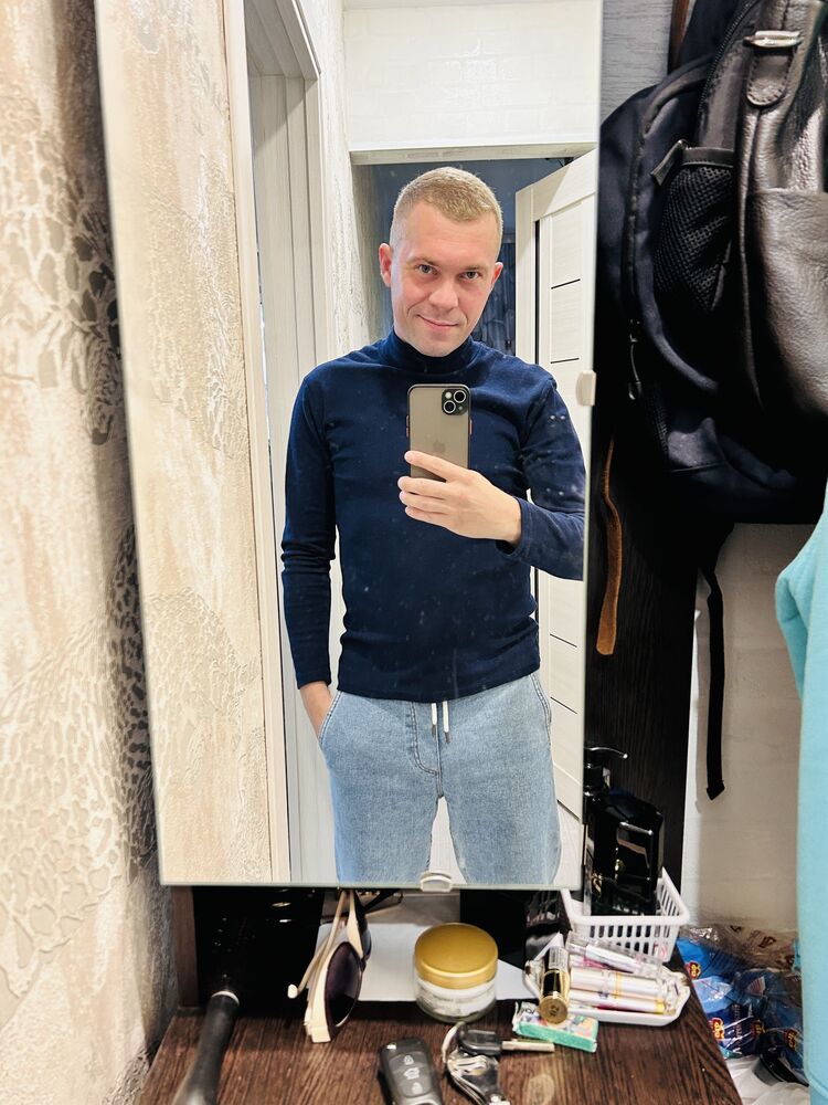 ,   Artem, 37 ,   ,   , c , 