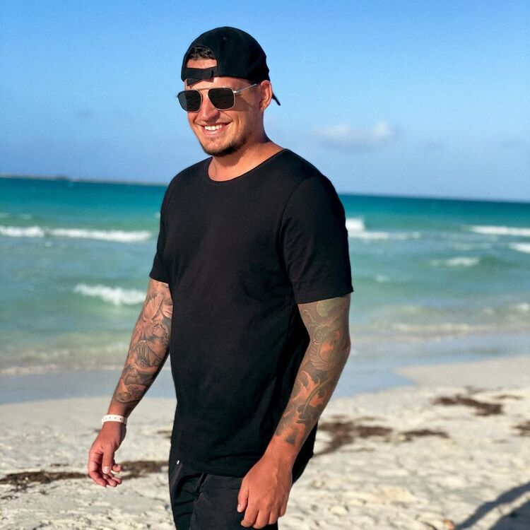  ,   , 44 ,   