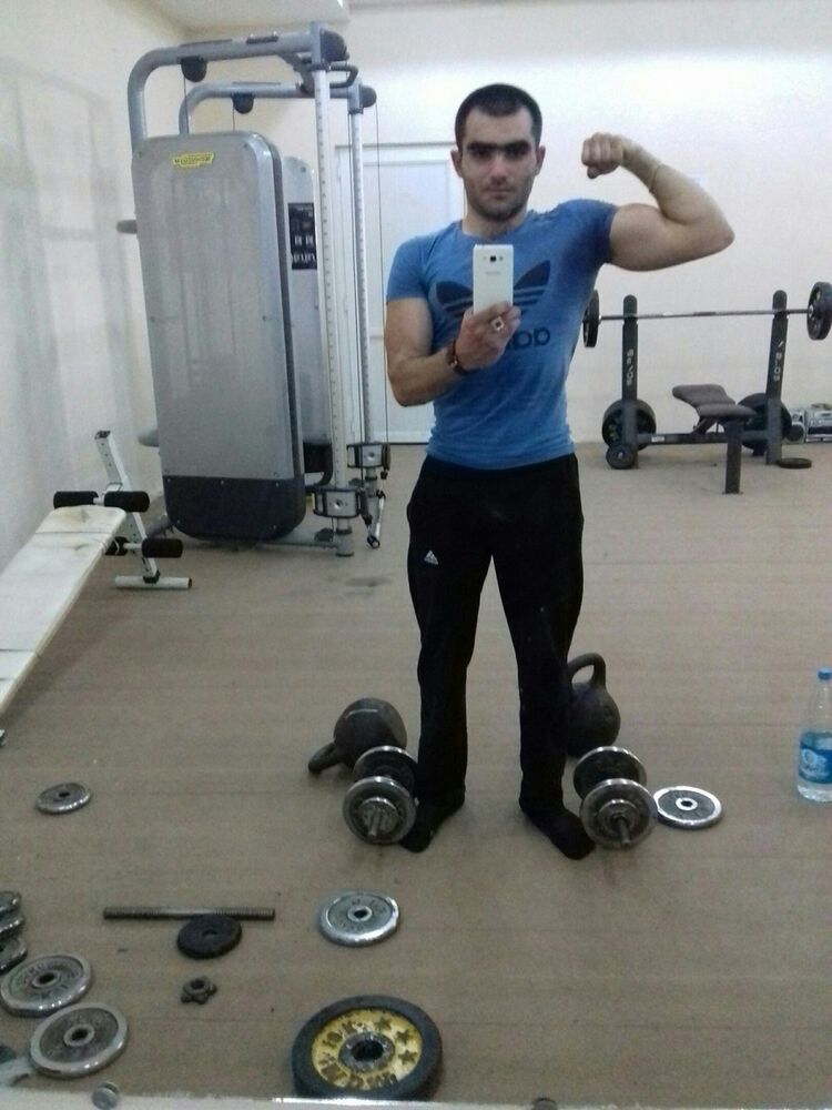  ,   Macho, 32 ,   ,   , c 