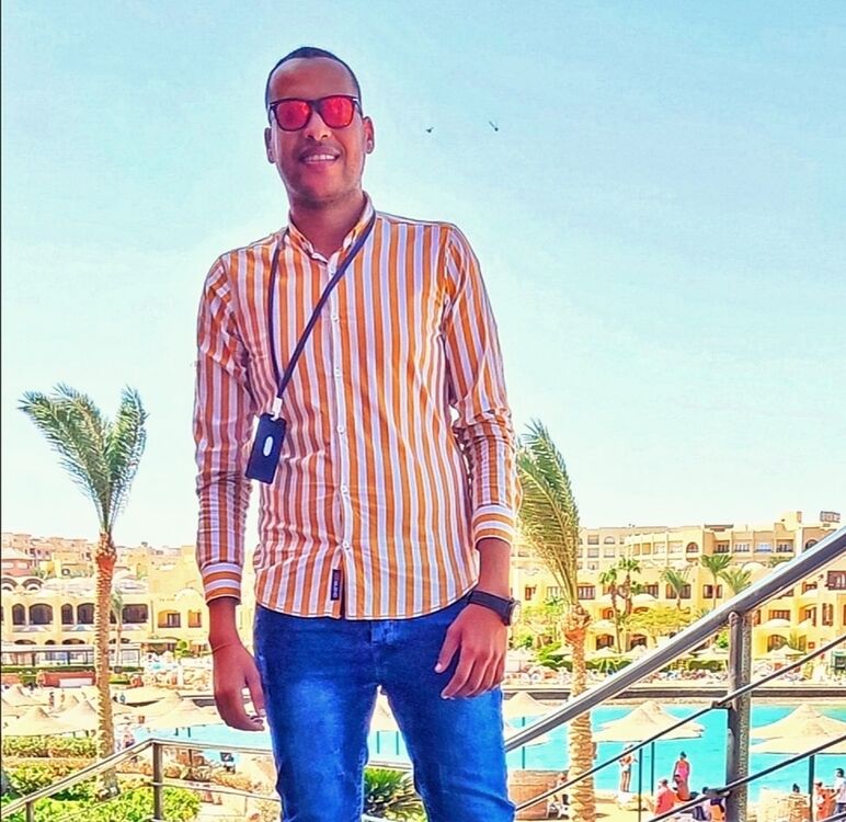  27997728  Mohamed, 30 ,    