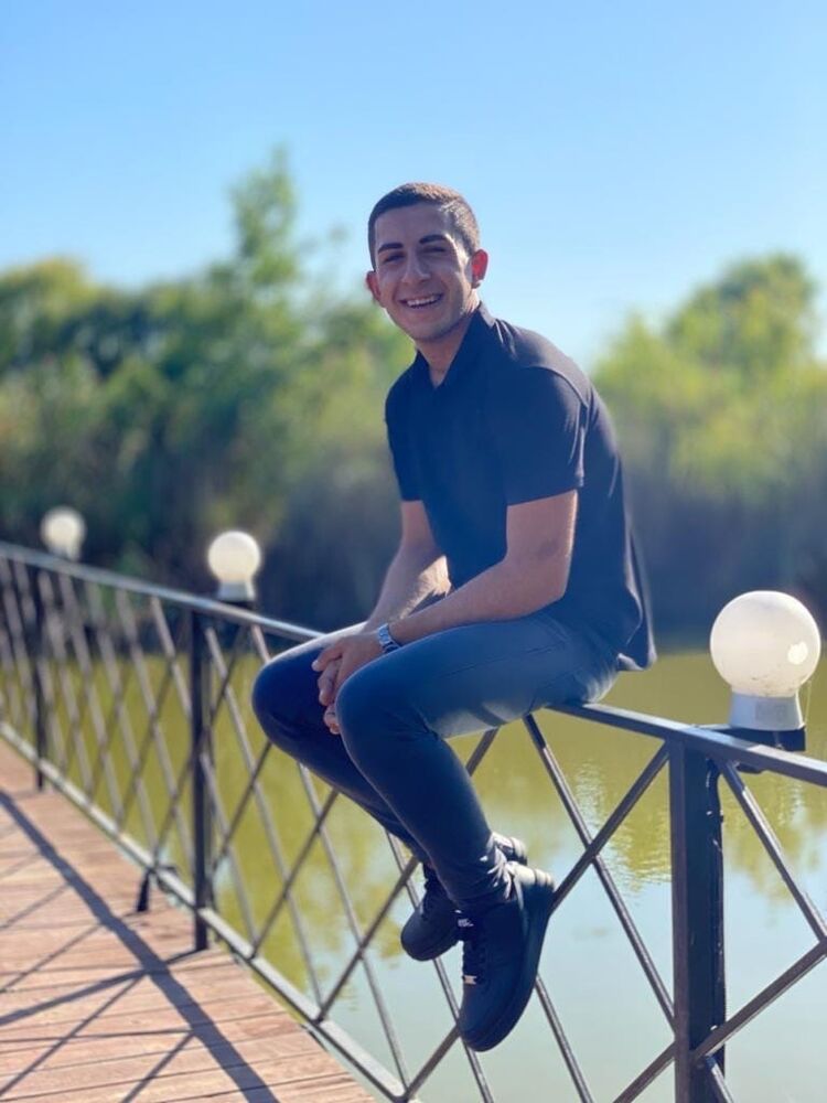  ,   David, 28 ,   ,   , c 