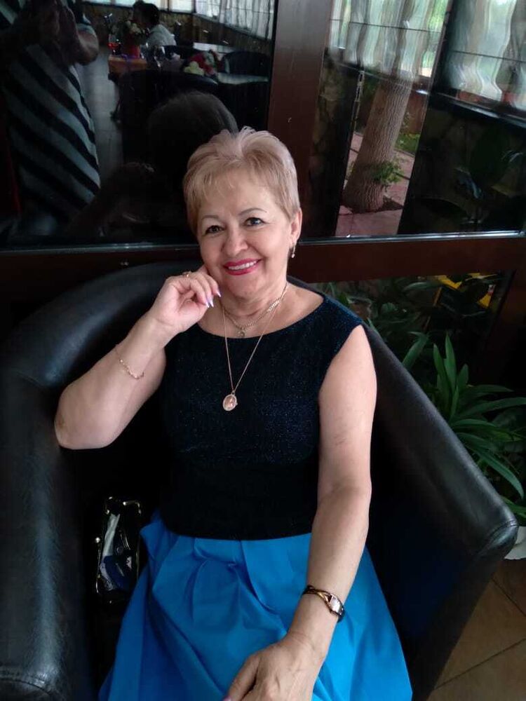  ,   Galina, 61 ,   c 