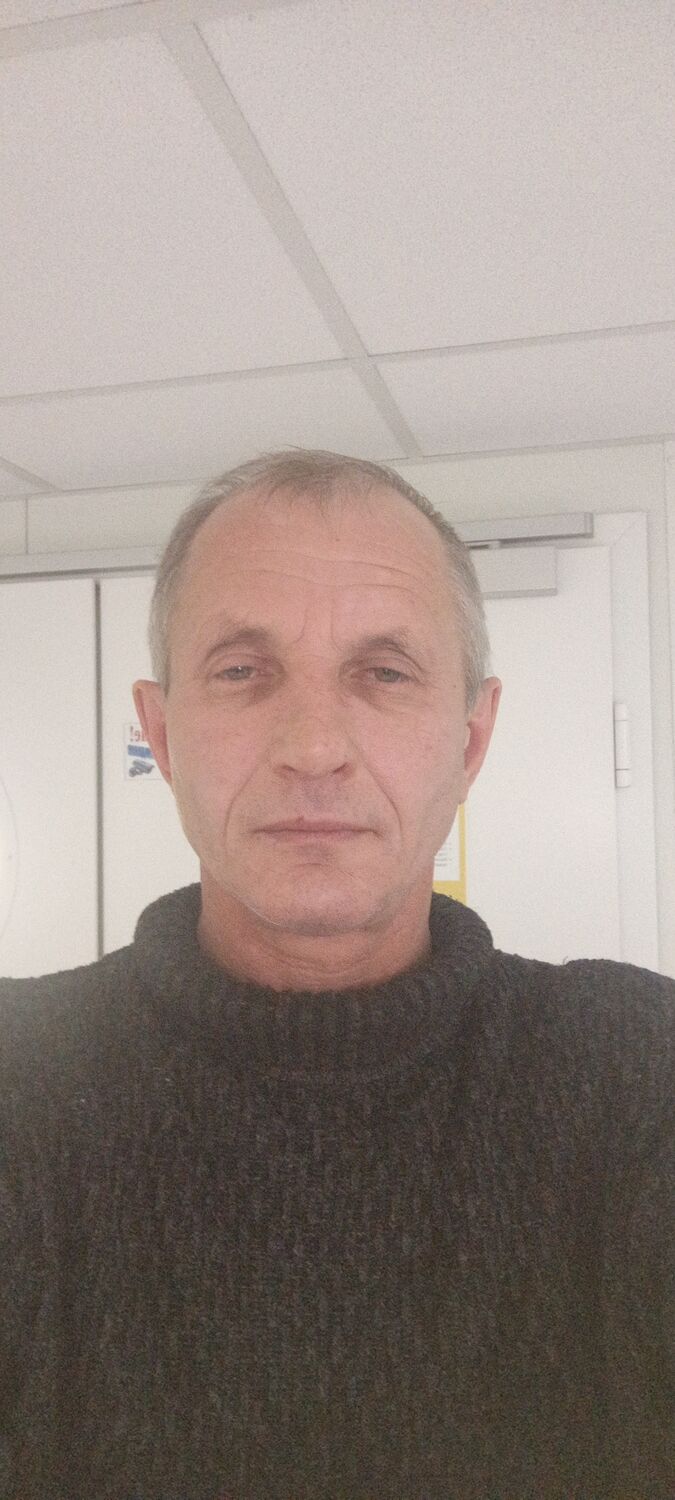  48121558  Tatarin, 50 ,    