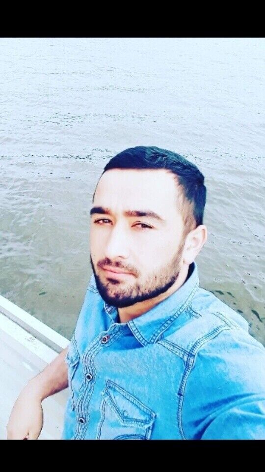  32677918  Firdavs, 31 ,    