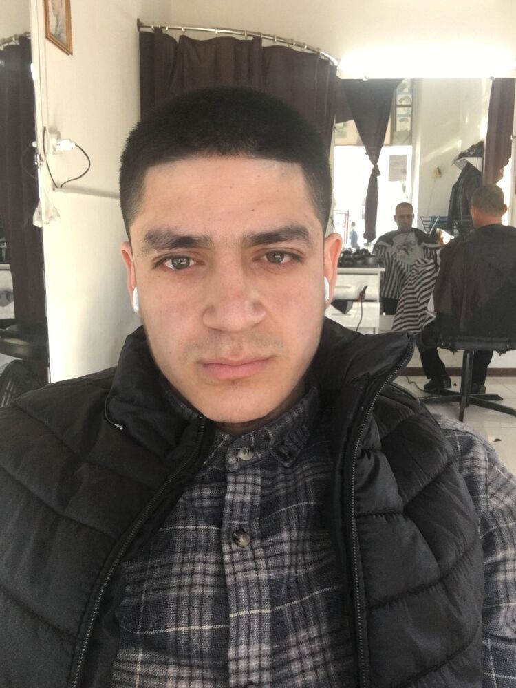  31485618  Asror, 26 ,    