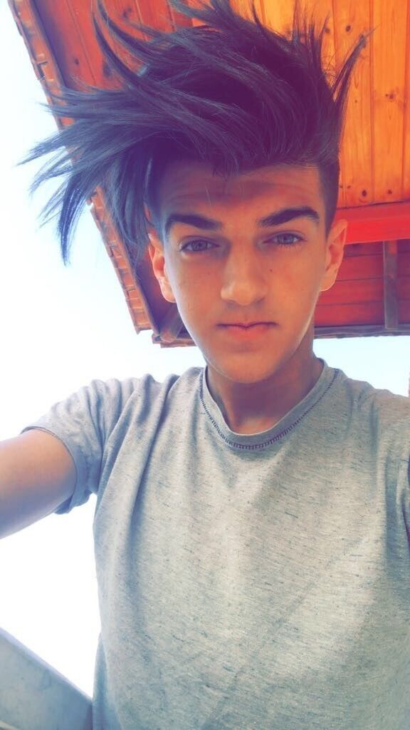  14486518  Karim, 25 ,    