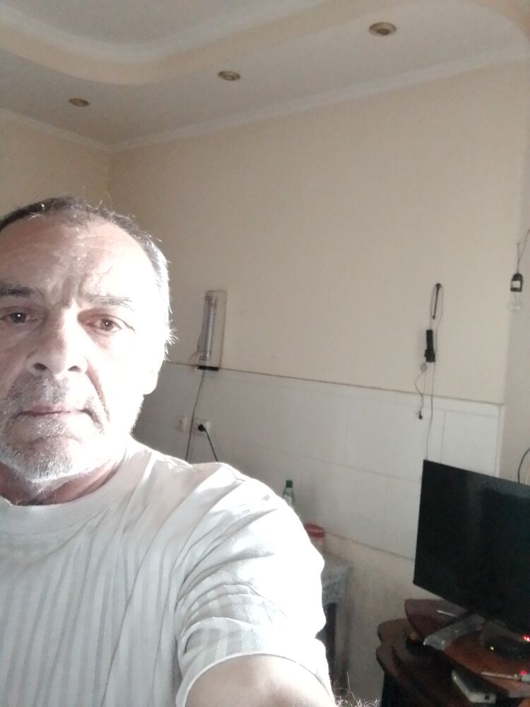  34974428  Daniel, 56 ,    