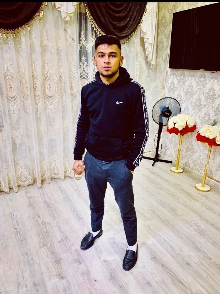  ,   Leoned, 22 ,   ,   , 