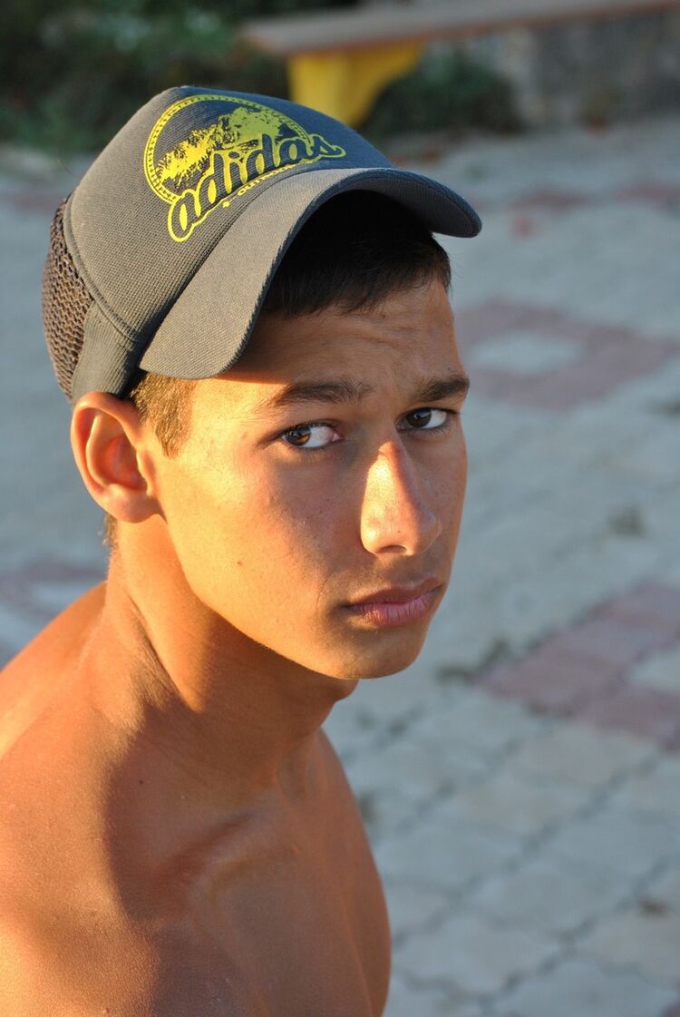  15969468  , 30 ,    -