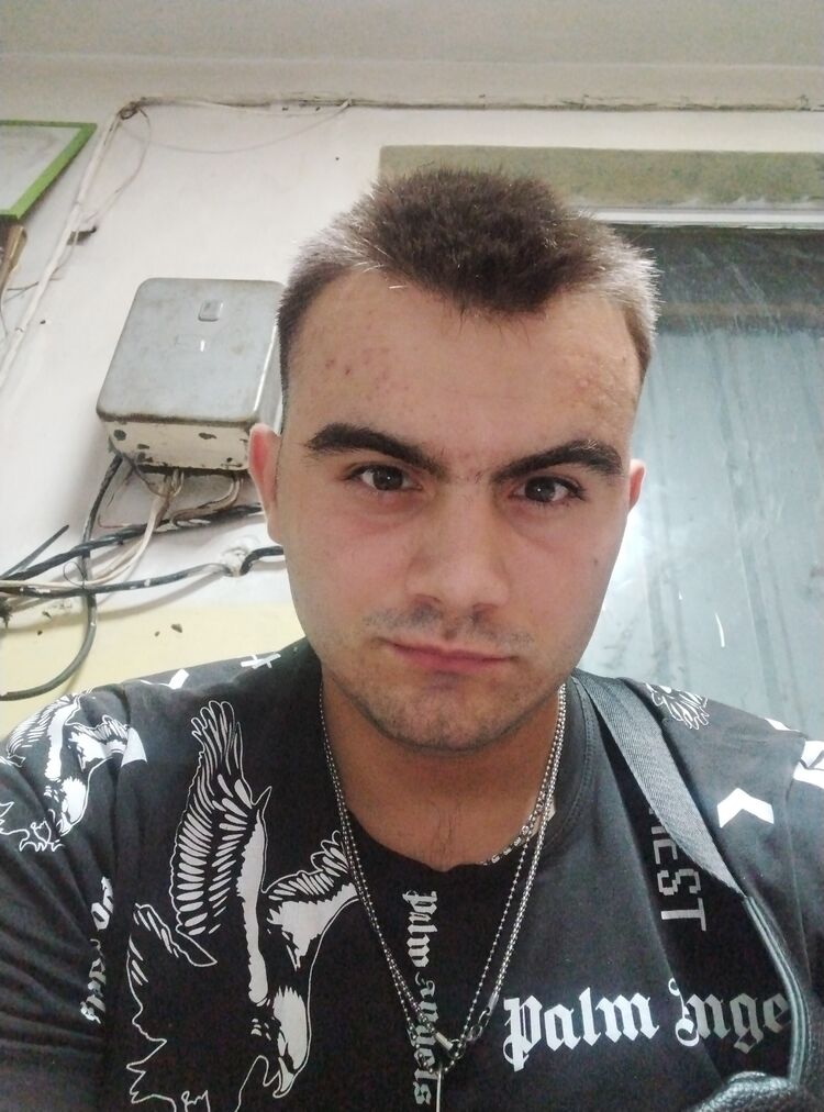  46059428  , 21 ,    