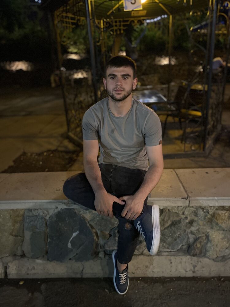  27712008  , 25 ,    -