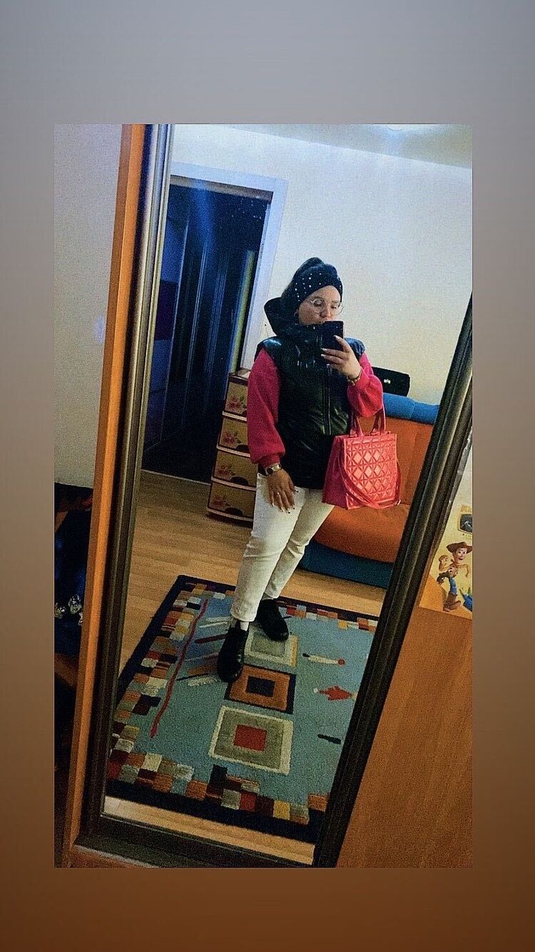  ,   , 28 ,   c , 