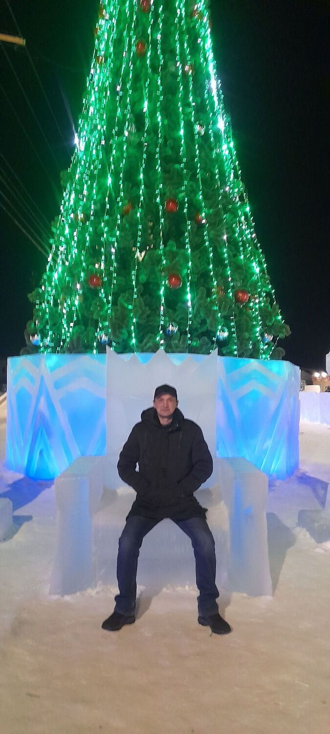  32763528  Sergei, 39 ,    